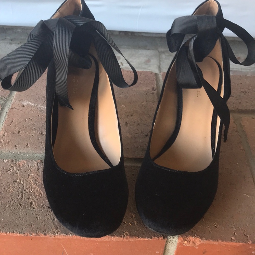 SOLD Velvet Doll Shoes